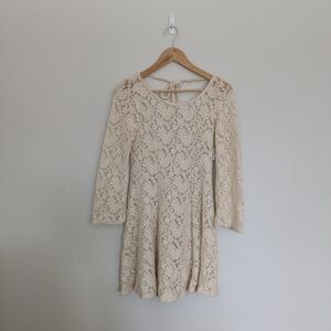 Elegant Cream Lace backless Dress